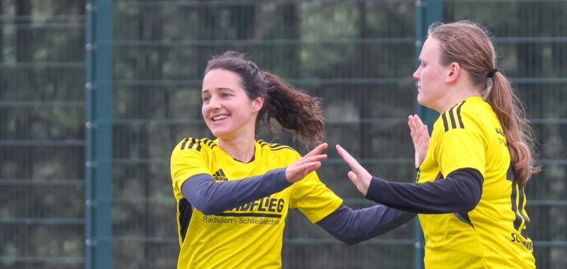 Schacht und Wiegelmann treffen beim 2:0-Sieg