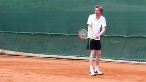 Thorsten Werner serviert